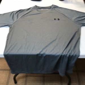 Men’s medium gray short sleeve under armour